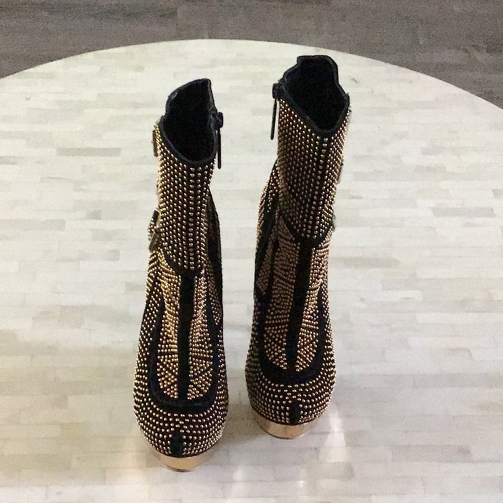 Shiekh black/gold heels